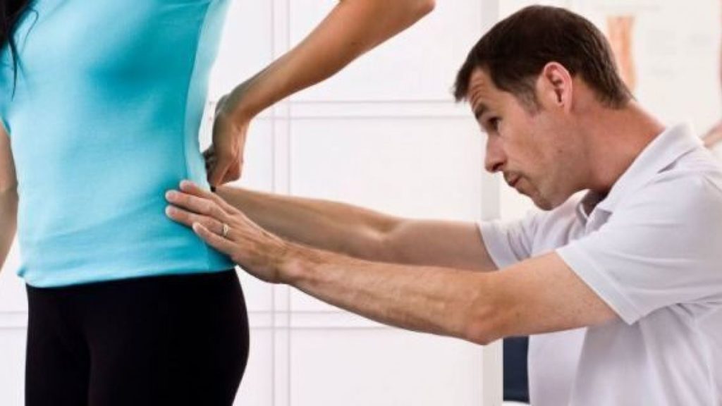 Chiropractors Help In Reducing Pain And Improve Patients Functionality