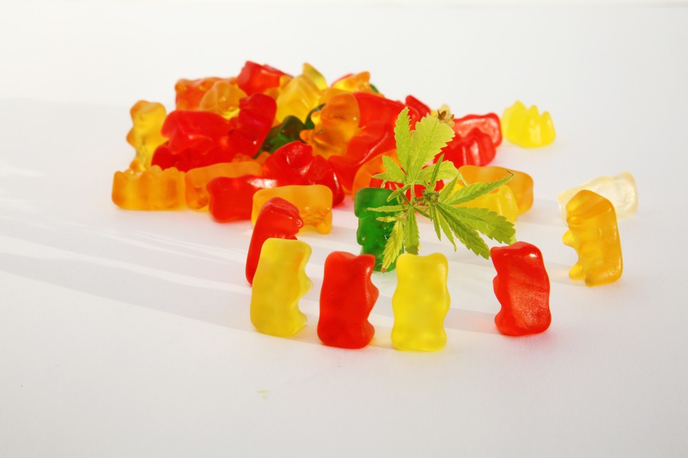 What are the benefits of buying CBD gummies?